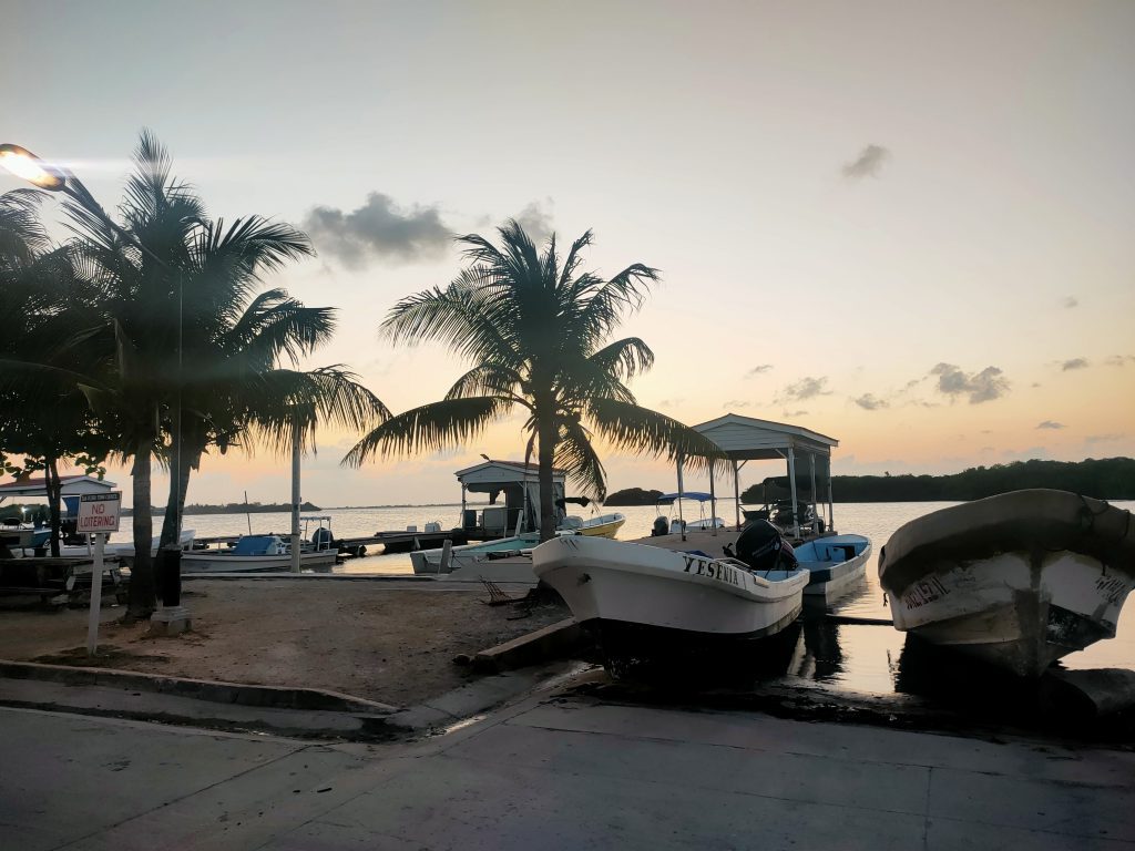 Suasana sunset di San Pedro Belize