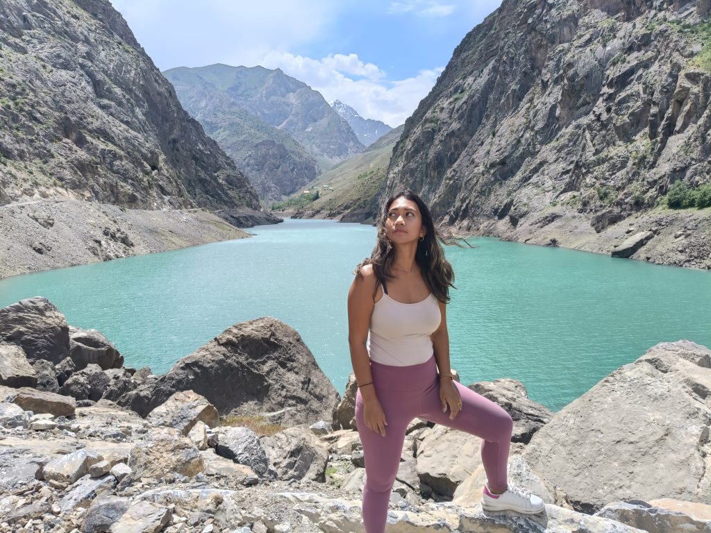 hiking wisata tajikistan