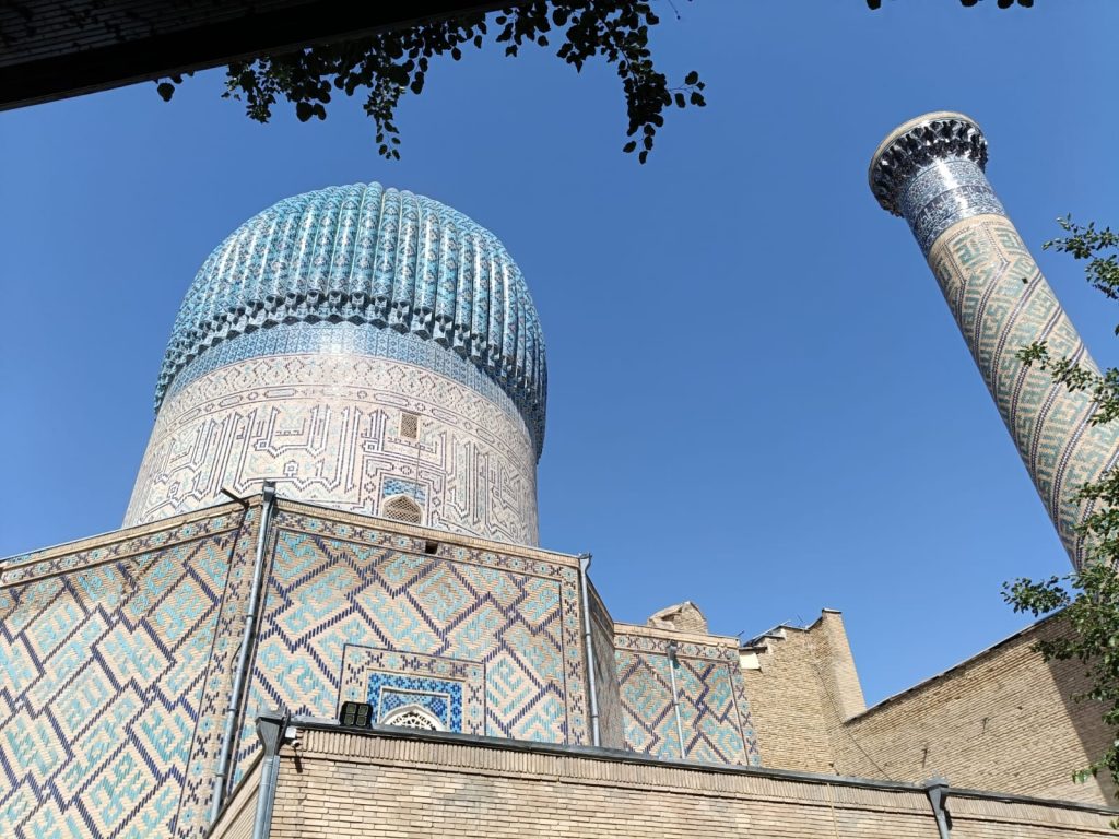 wisata madrasah uzbekistan